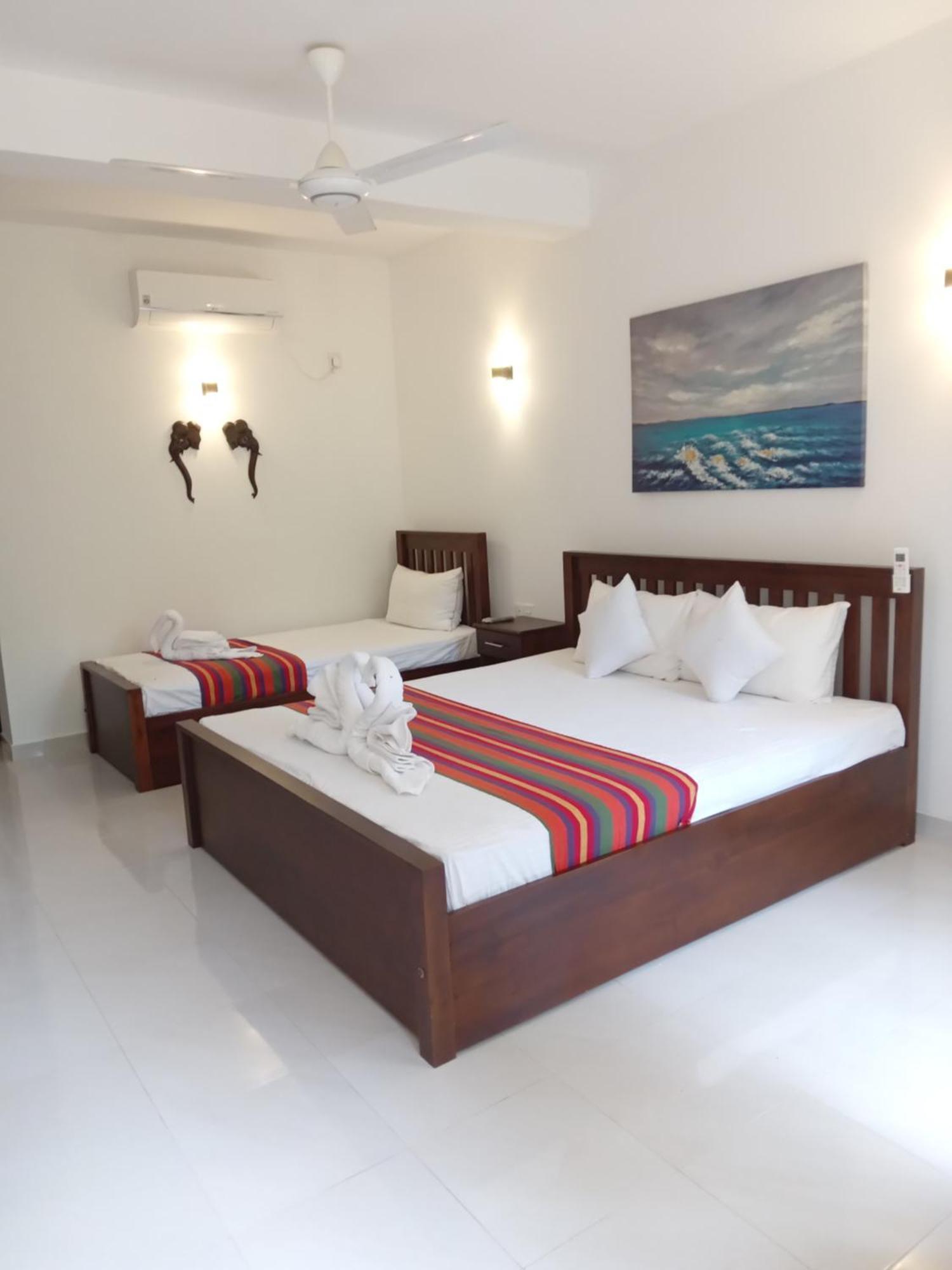 White Rose Safari Home Stay Удавалаве Екстериор снимка